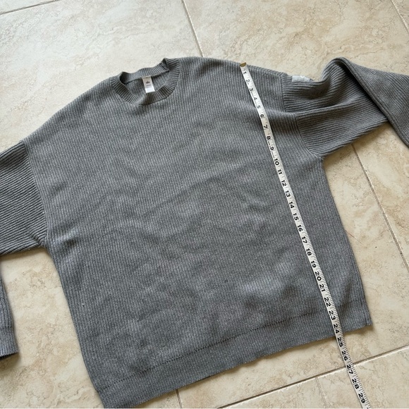 ALO YOGA Domain Knit Crewneck Oversized Sweater - Picture 6 of 7